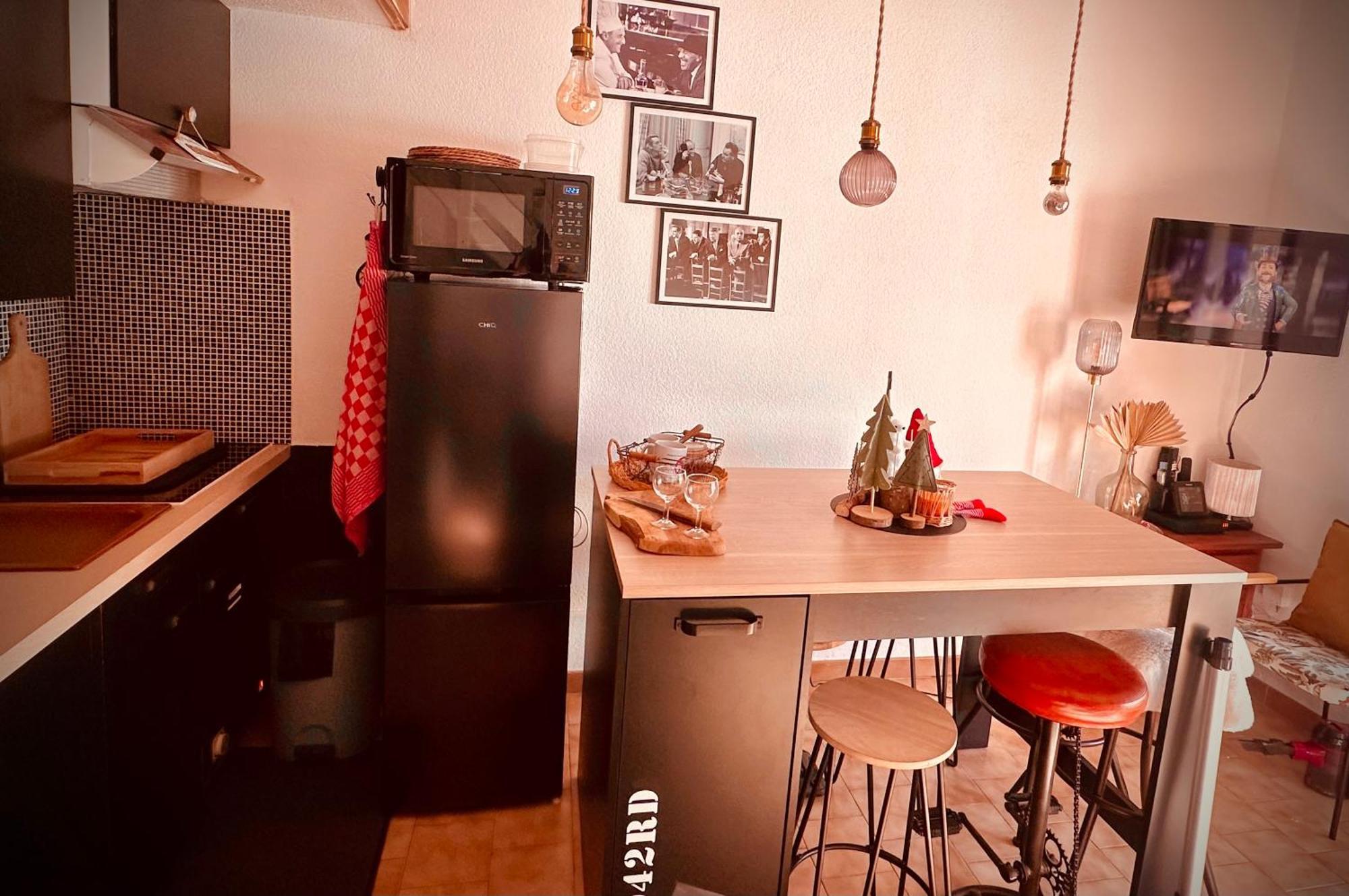 Residence Le Sunset Marseillan-Plage, Entre Mer Et Lagune De Thau, Etape Velo, Famille, Couple, Vrp, Toutou Admis, Jardin, Parking Prive Gratuit, Velos, Clim, Wifi Fibre Gratuite, Commodites, Plage Et Piste Cyclable A Proximite, 6 Couchages Nous Cont エクステリア 写真